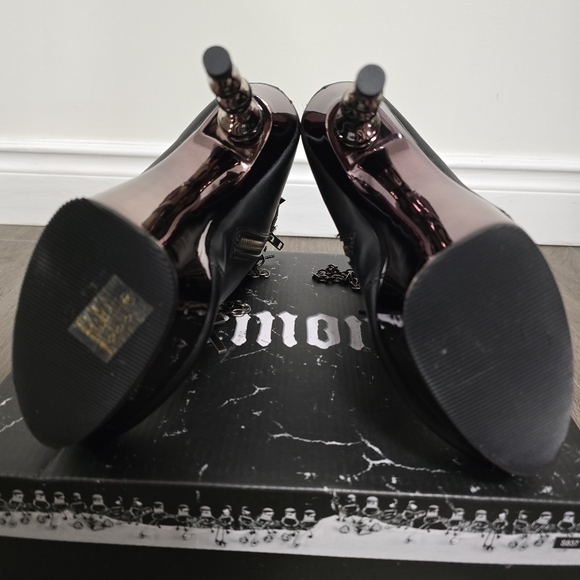 Demonia Muerto Vegan Leather Boots, Size 8 - Picture 2 of 6